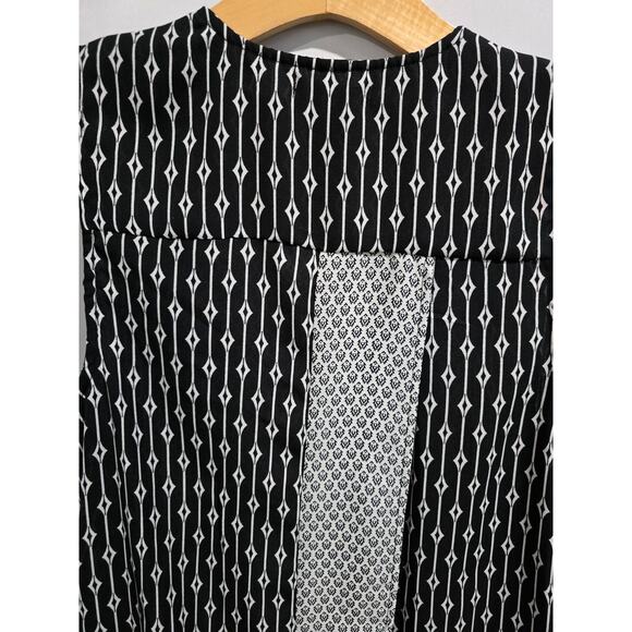 Chelsea & Theodore Women’s Black & White Geometric Open Front Long Vest – Size L - Picture 6 of 9